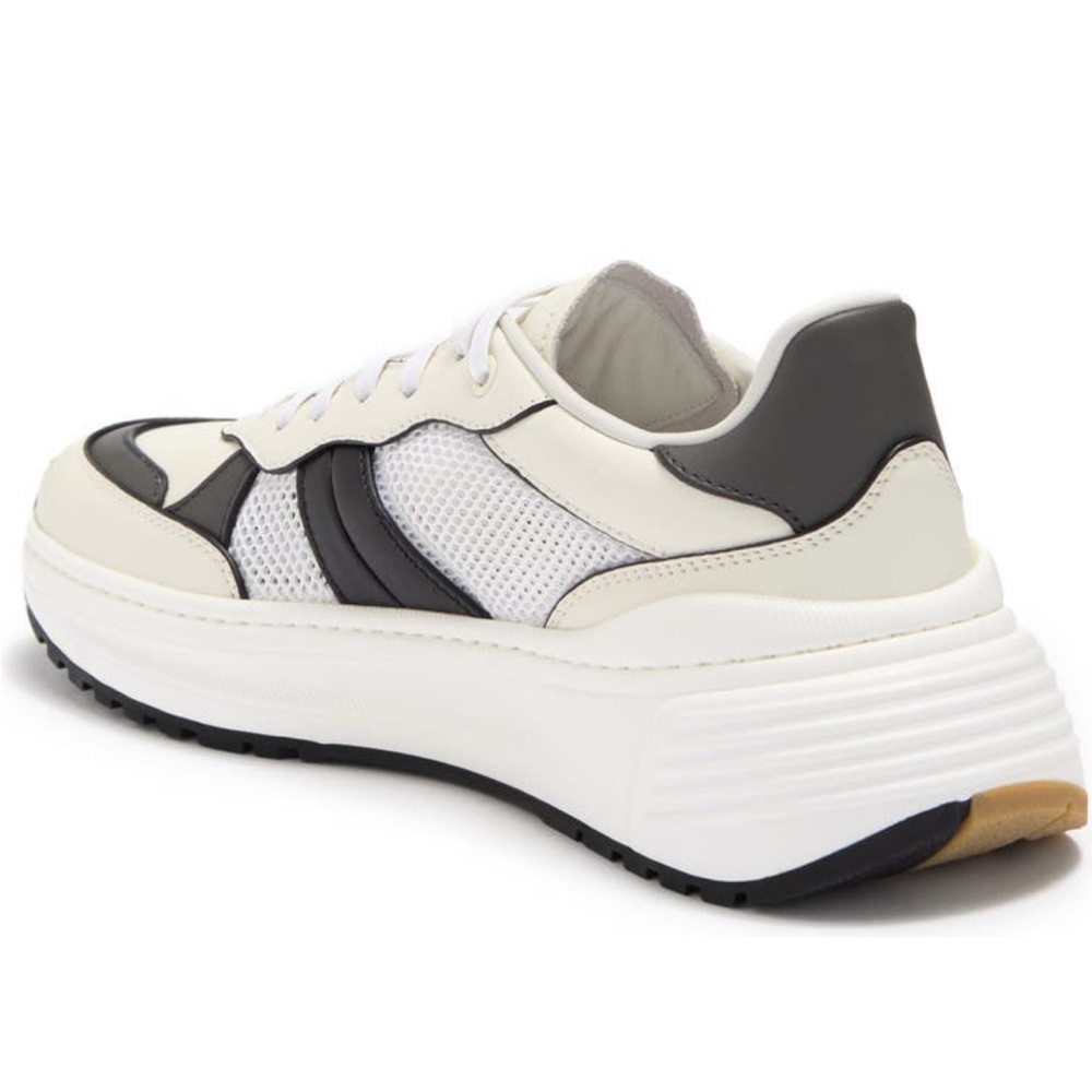 Bottega Veneta Speedster Sneakers - Picture 2 of 12